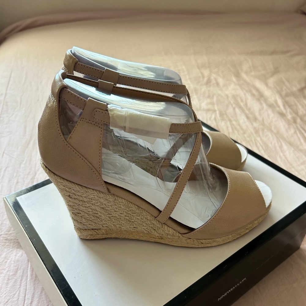 Nine West Tan Straw Strappy Heeled Wedges